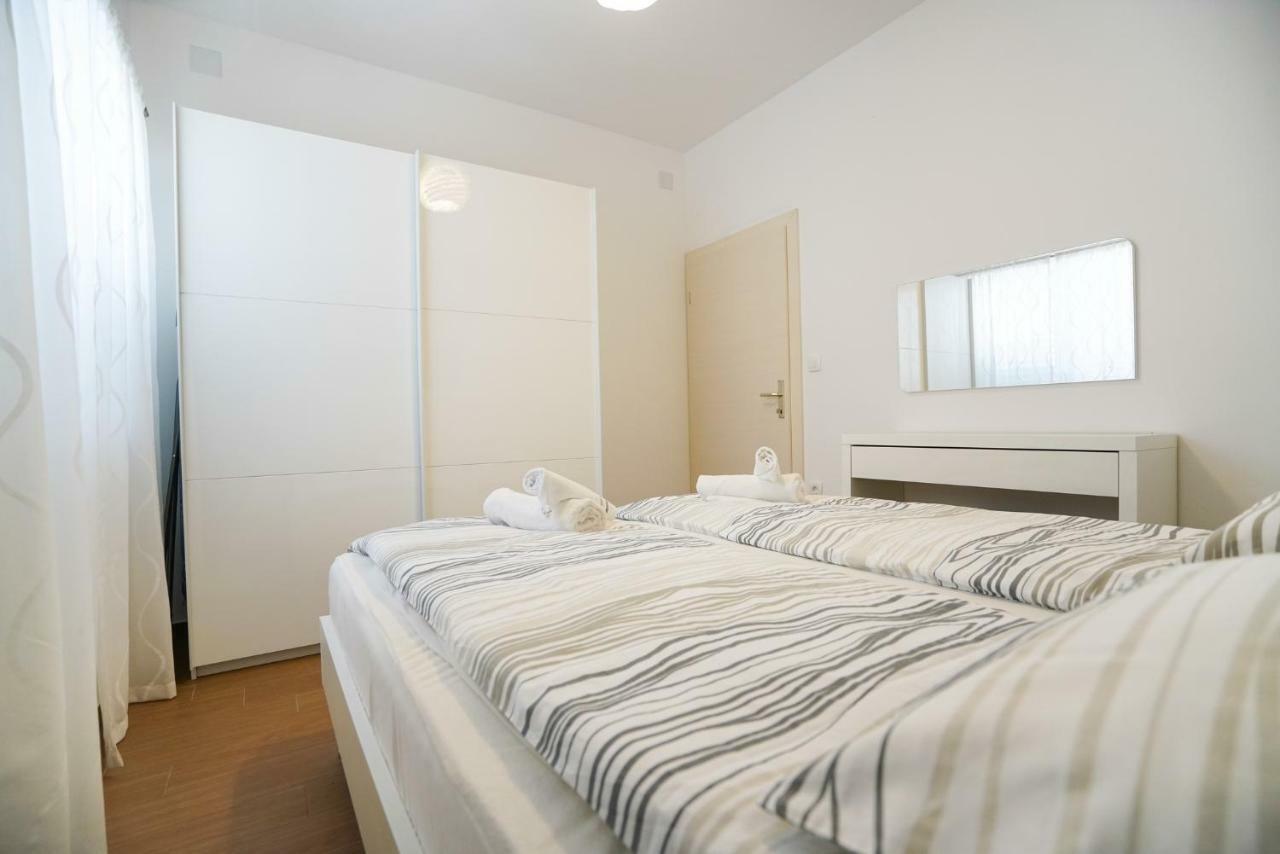 Tj Apartment 1 Zadar Eksteriør billede